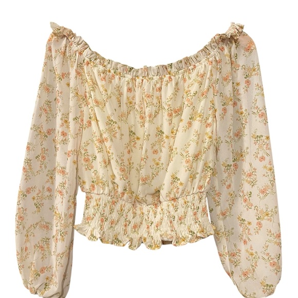 Flying Tomato Floral Blouse - Picture 3 of 4